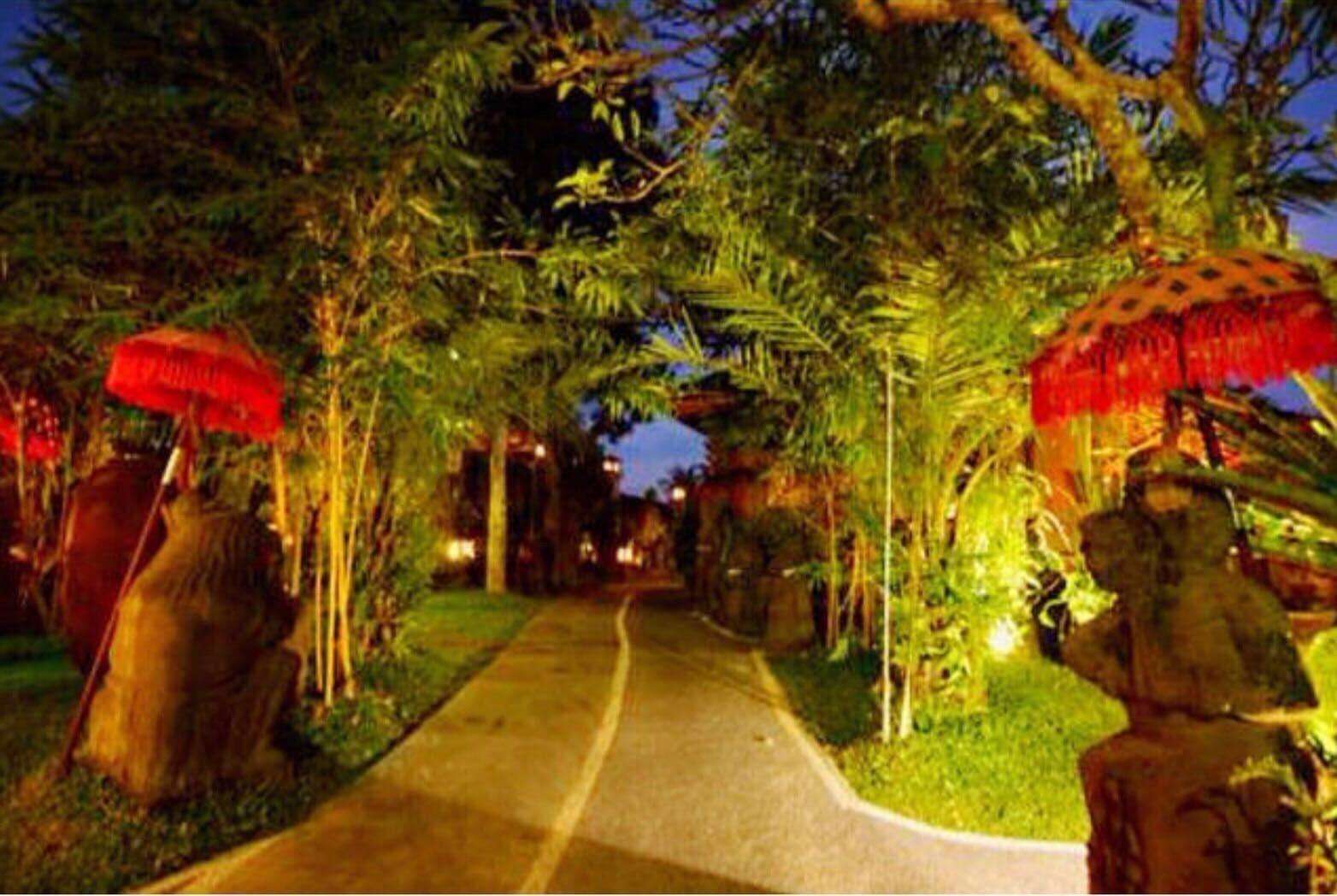 Hotel Tukad White House à Ubud Extérieur photo