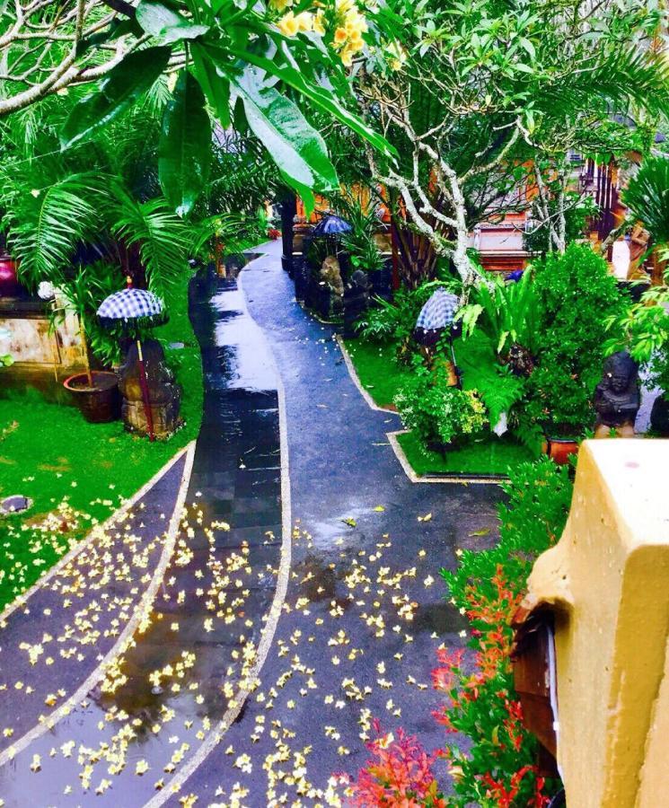 Hotel Tukad White House à Ubud Extérieur photo